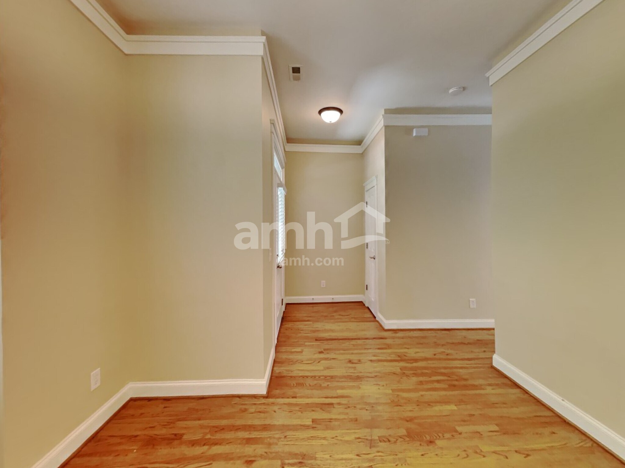 Building Photo - 155 Water Oak Dr
