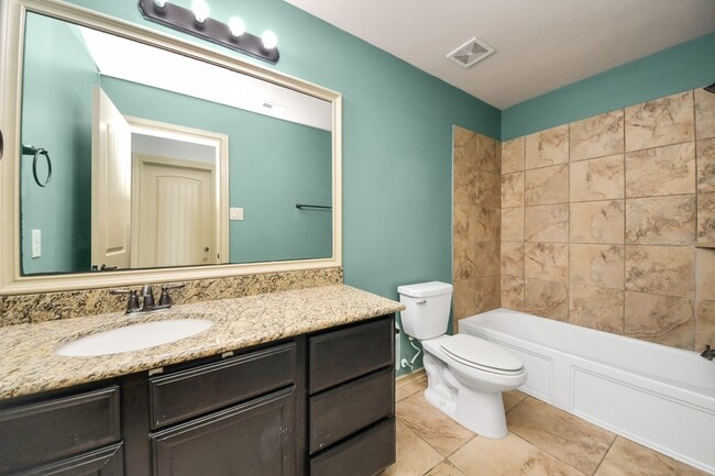 Building Photo - 2406 Aura Ct