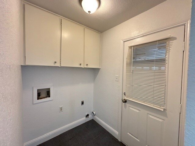 Building Photo - 2720 Jewell Dr