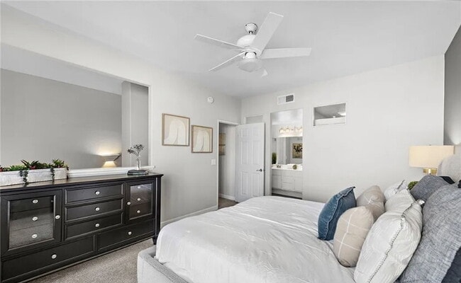 Building Photo - Discover modern living in this chic 1-bedr...