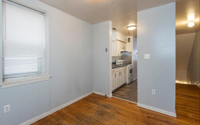 Building Photo - 5172 Parkside Ave