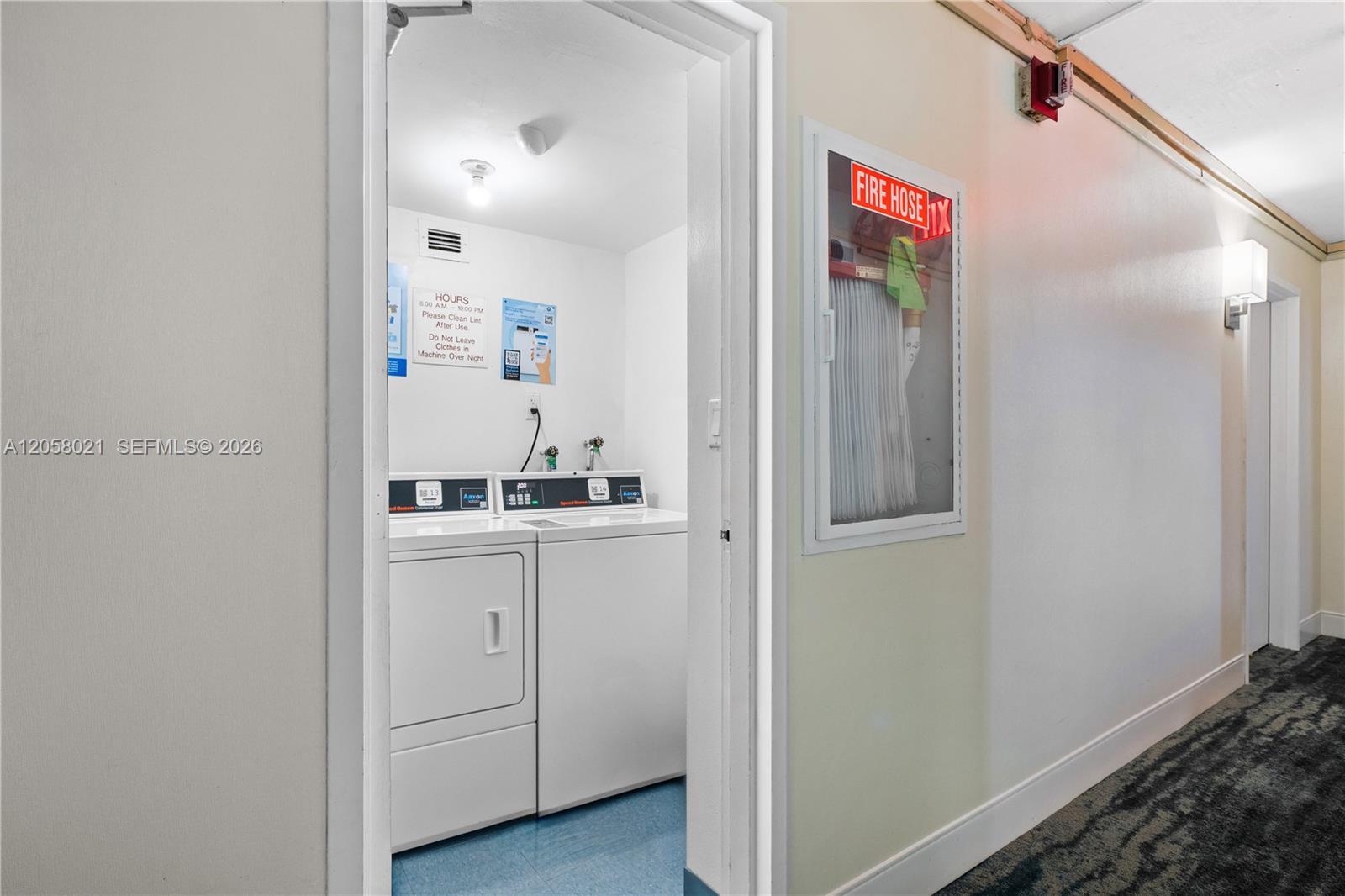 Building Photo - 18011 Biscayne Blvd