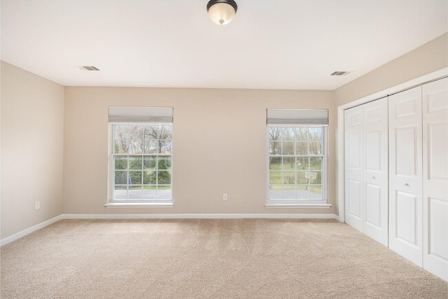 Building Photo - 765 Huntington Pkwy