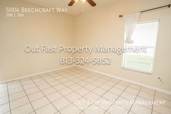 Building Photo - 5004 Beechcraft Way