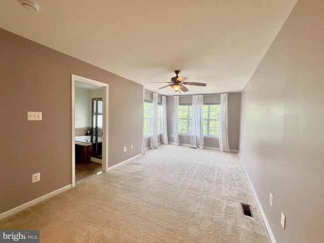 Building Photo - 11620 Amaralles Dr