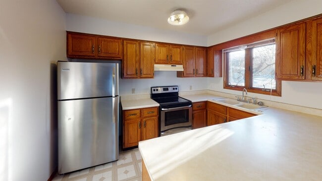Primary Photo - 1505 Little Bluestem Ct