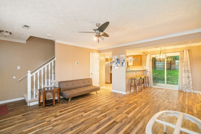 Building Photo - 2376 Wadsworth Dr