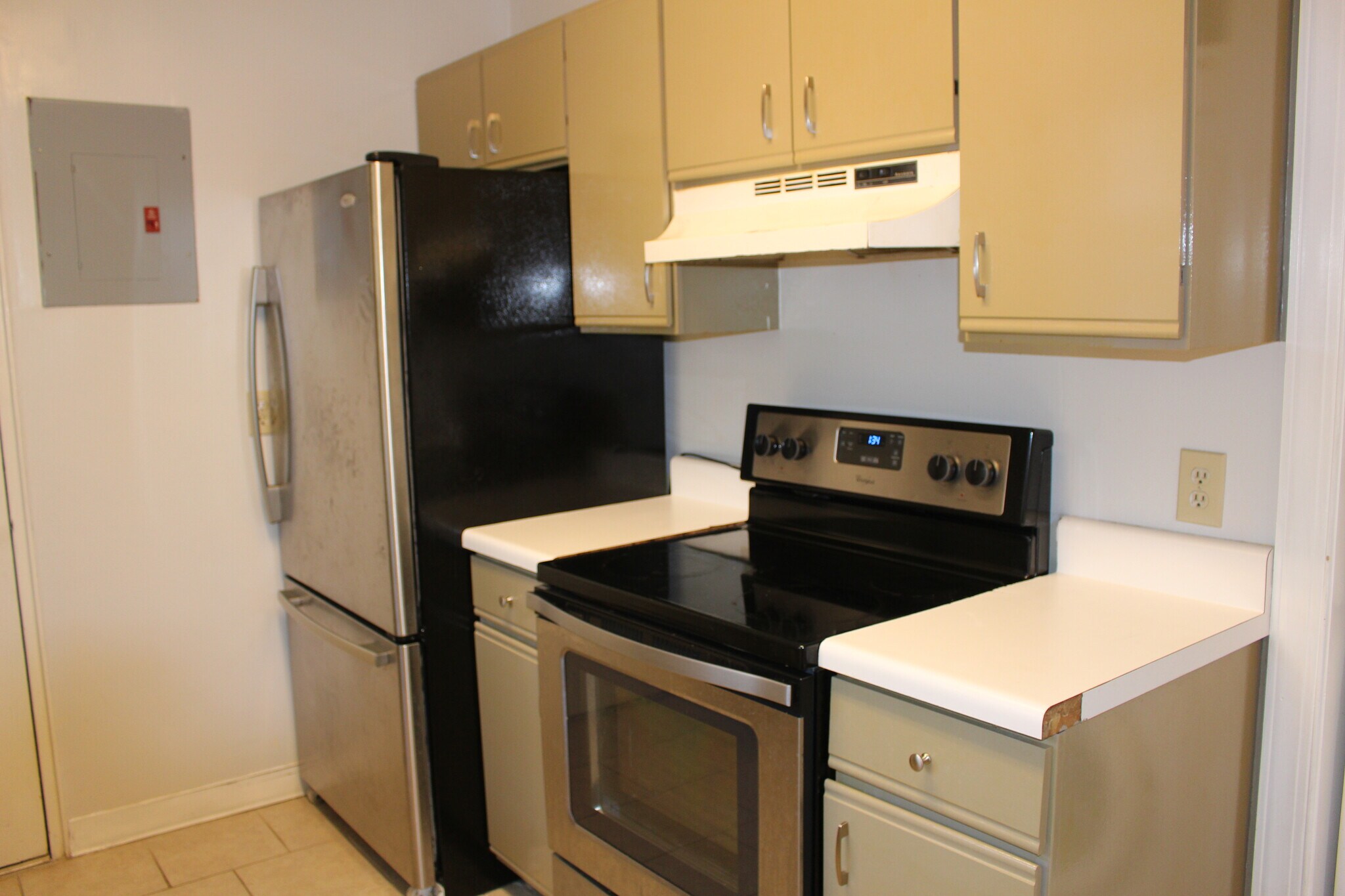 Building Photo - 1208 34th St S