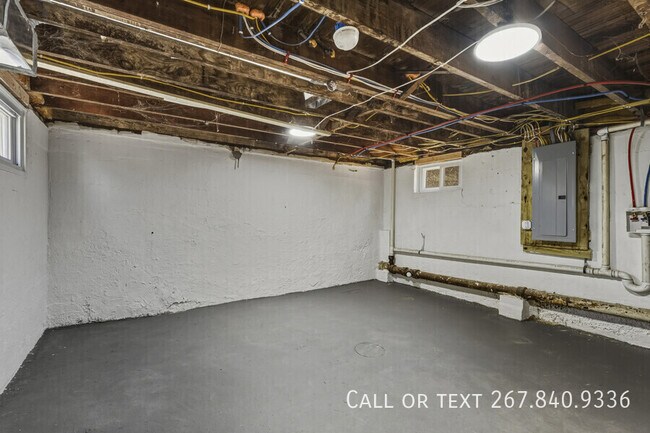 Building Photo - 507 Washburn Ave