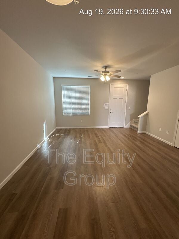 Building Photo - 410 S Summit St