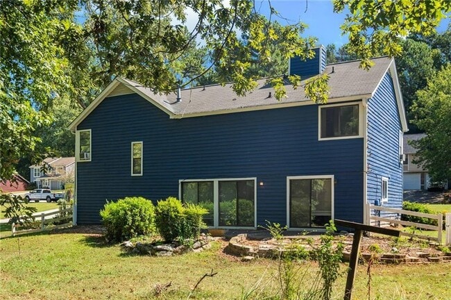 Building Photo - 990 Chapman Ln