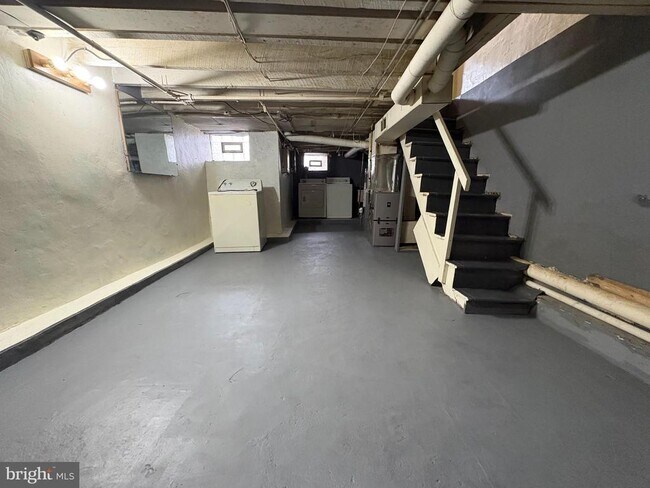 Building Photo - 3442 D St