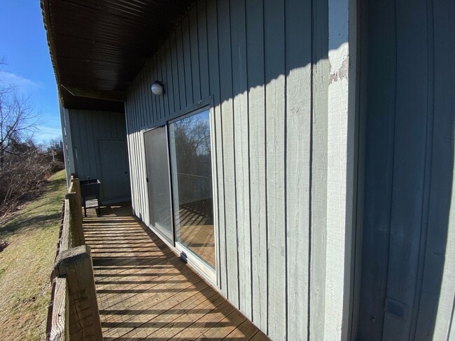 Building Photo - 466 Windswept Dr