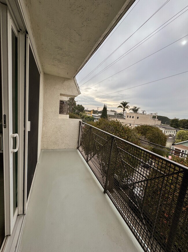 Building Photo - 2721 2nd St