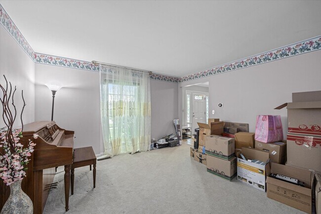 Building Photo - 2231 Remington Dr