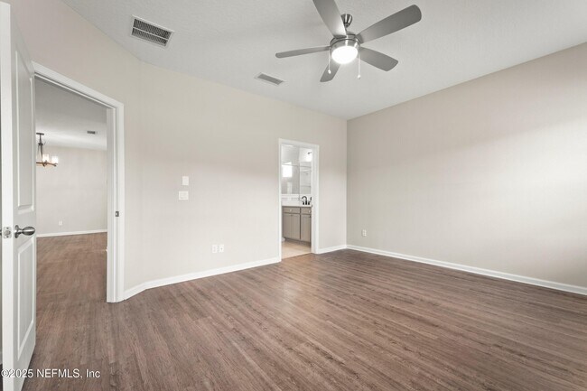Building Photo - 54 St Barts Ave
