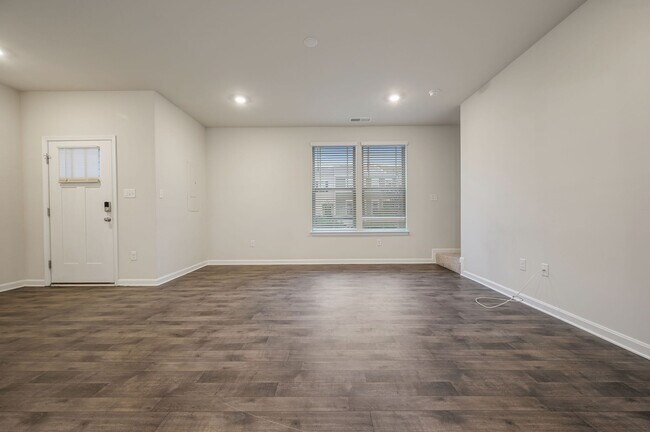 Building Photo - 62 Pepperwood Dr