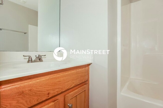 Building Photo - 3 Bedroom Pet-Friendly Home in Huntersville, NC with Main Street Renewal