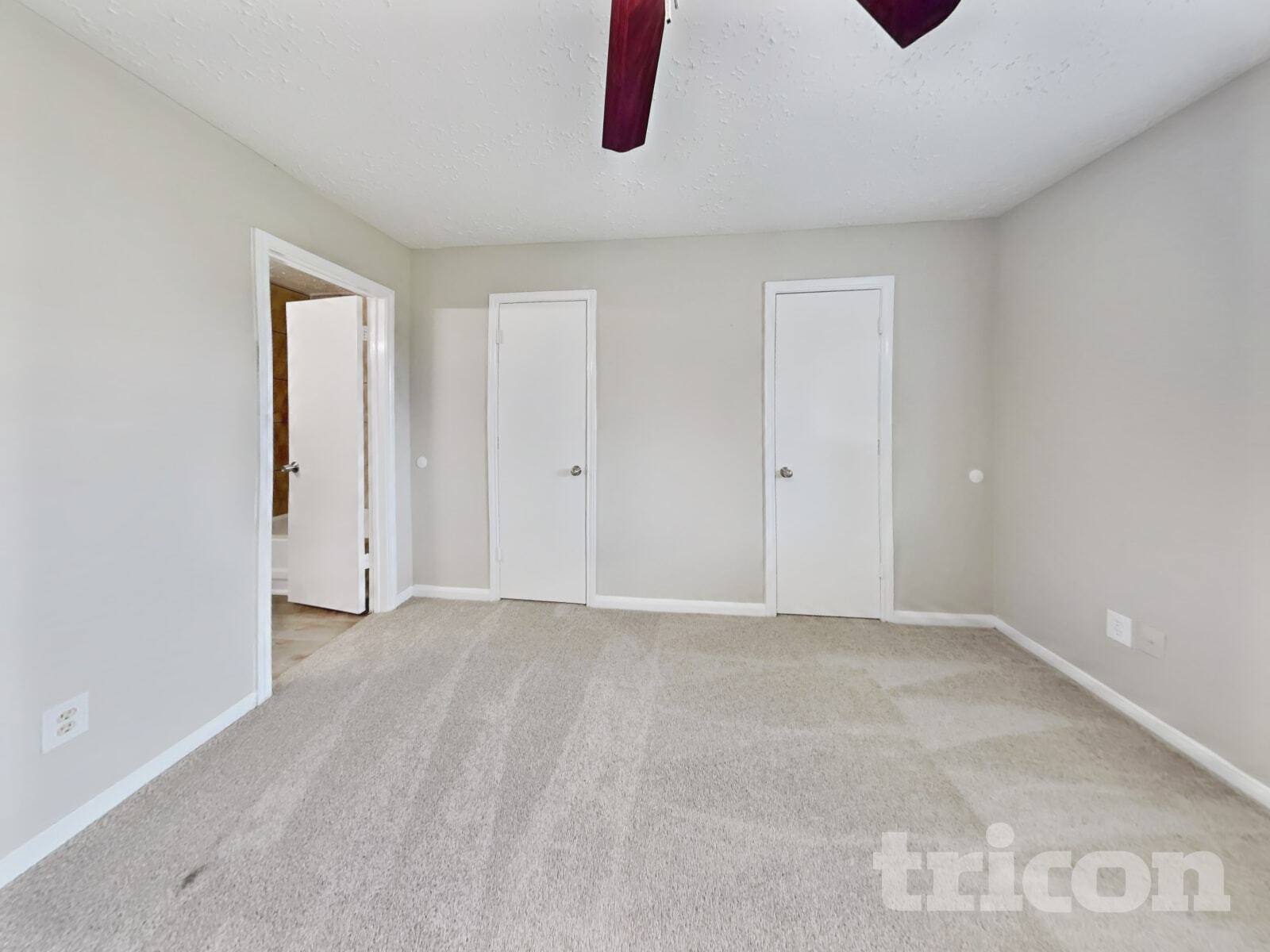 Building Photo - 2013 Greenwood Dr