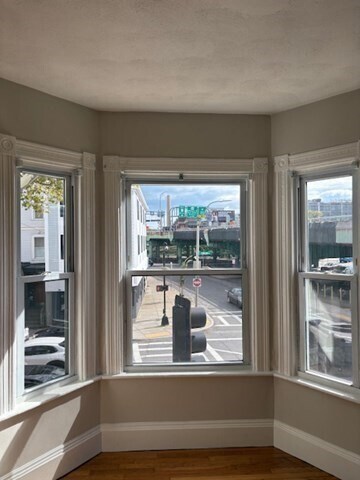 Building Photo - 132 Chelsea St