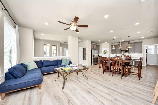 Building Photo - 15850 Black Grouse Dr