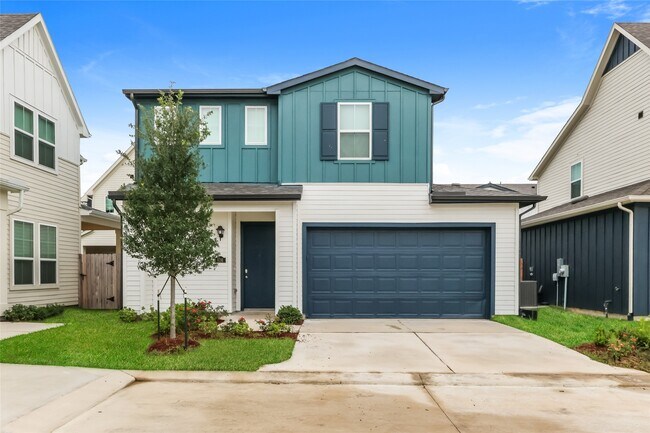 Primary Photo - 9835 Willow Creek Commerce Dr