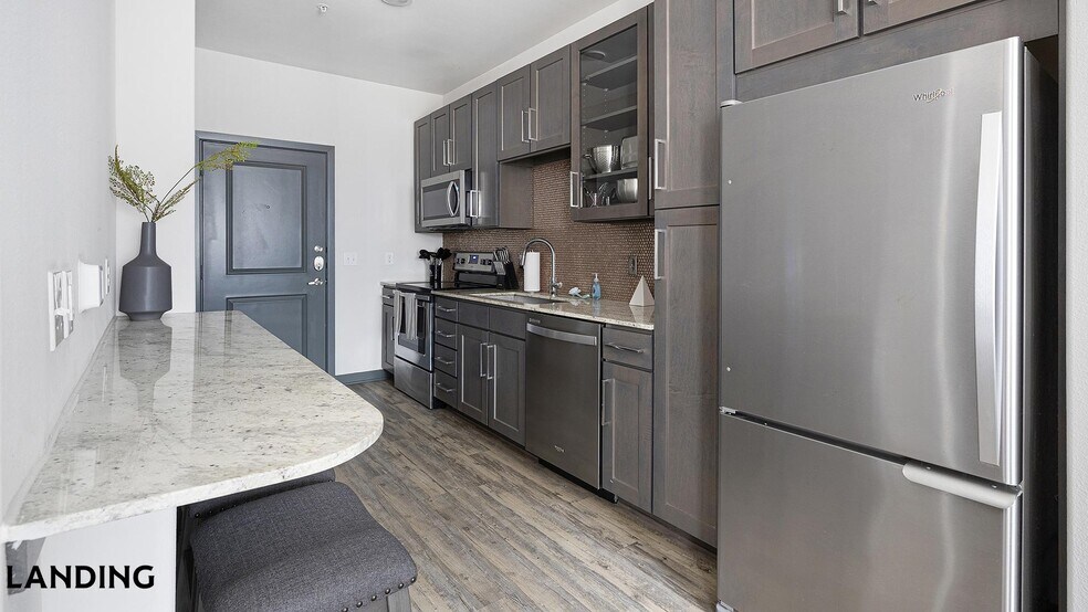 Building Photo - 3001 Crockett St