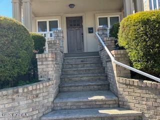 Building Photo - 96 Poplar Ave