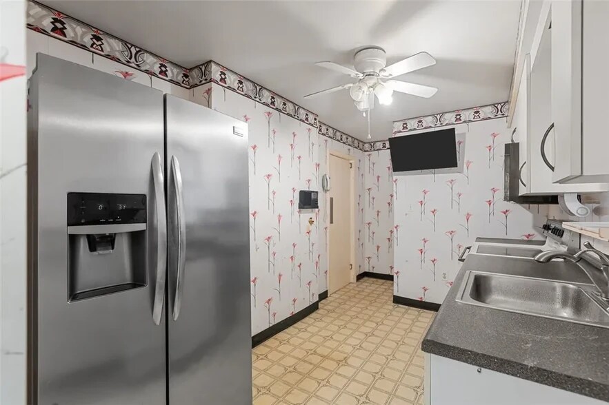 Building Photo - 6344 Alderson St