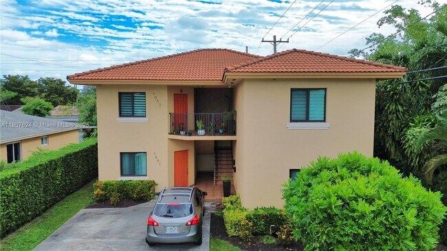 Building Photo - 1053 SW 29th Ct