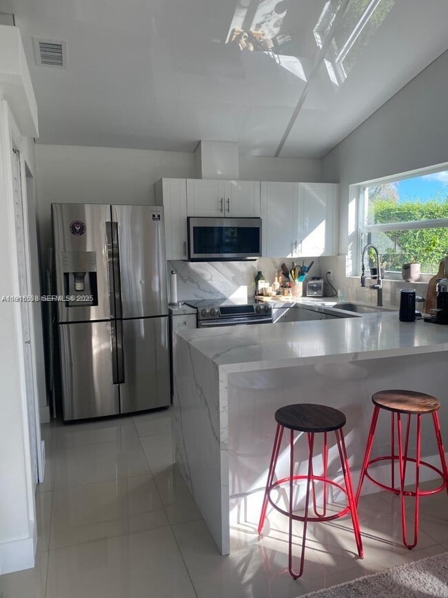 Building Photo - 5261 SW 154th Pl