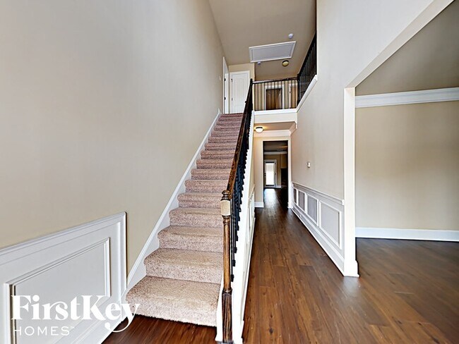 Building Photo - 810 Golden Isles Dr