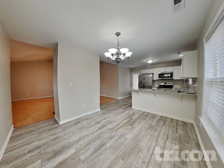 Building Photo - 105 Haven Grove Trail