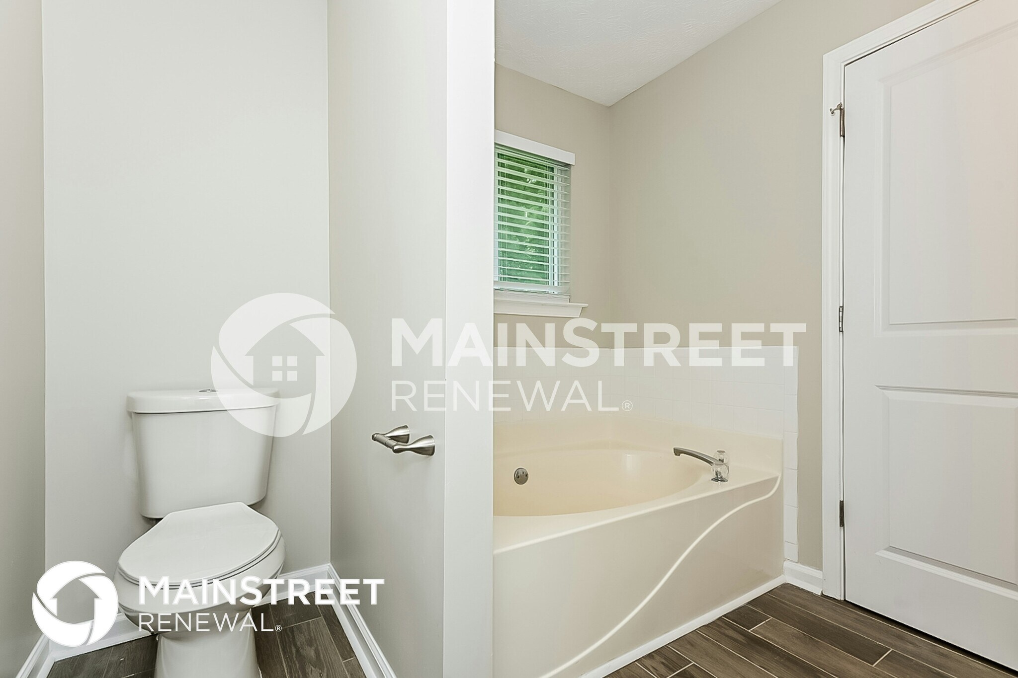 Building Photo - 350 Summer Hill Cir