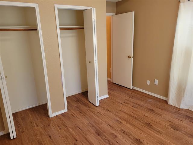 Building Photo - 9220 Nightingale Dr