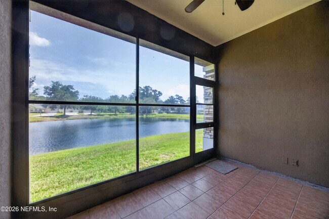 Building Photo - 6377 Island Forest Dr