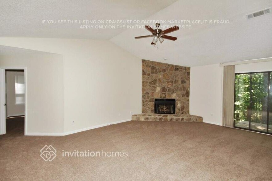 Building Photo - 950 Laurel Mill Dr