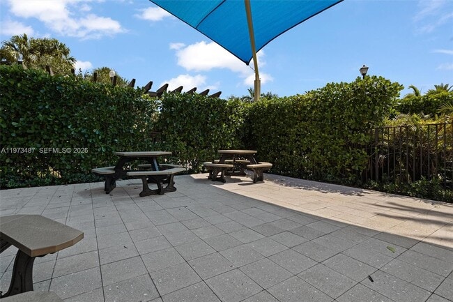 Building Photo - 1052 SW 113th Way