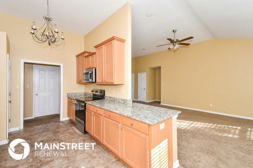 Building Photo - 16719 Summit Vista Way