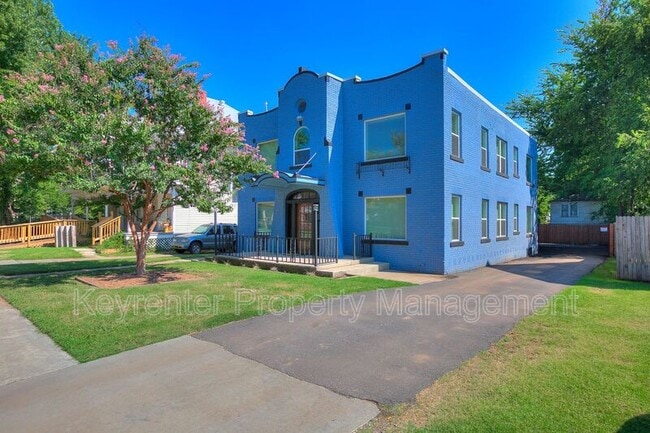 Building Photo - 1308 NW 16th St