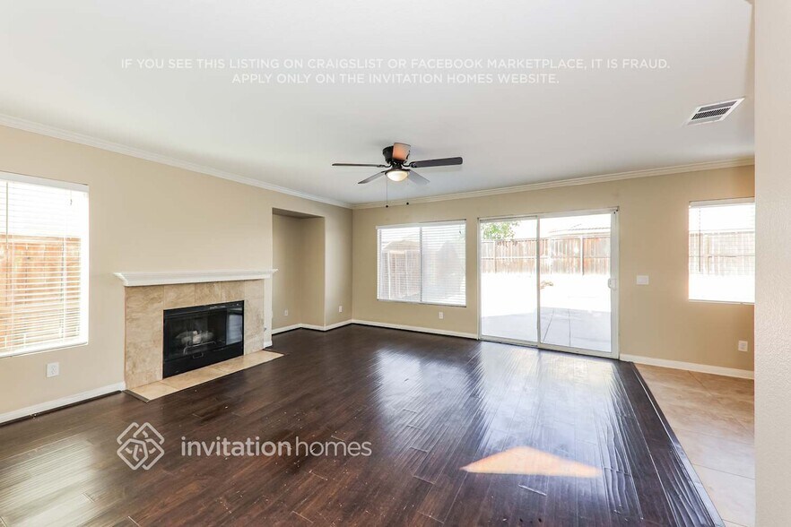 Building Photo - 40627 Cartier St