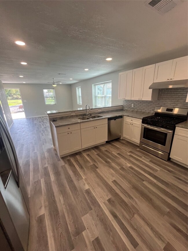 Building Photo - 316 E A St