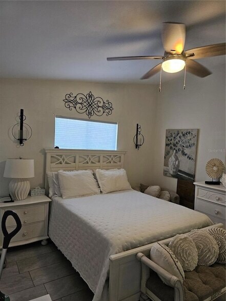 Building Photo - 3300 Loveland Blvd