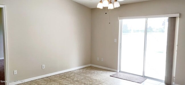 Building Photo - 2148 Caledonia Pl