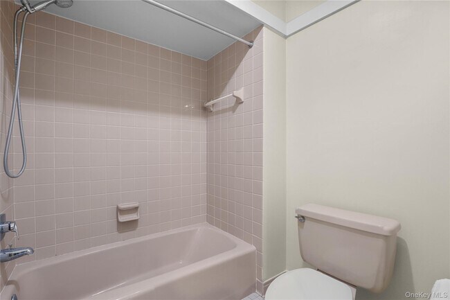 Building Photo - 316 Heritage Hls