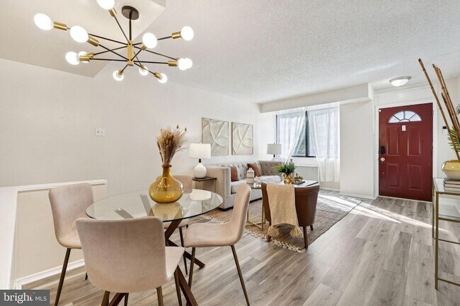 Building Photo - 1245 13th St NW