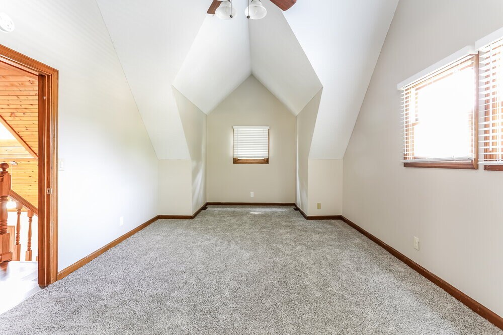 Building Photo - 4745 Summit Rd SW