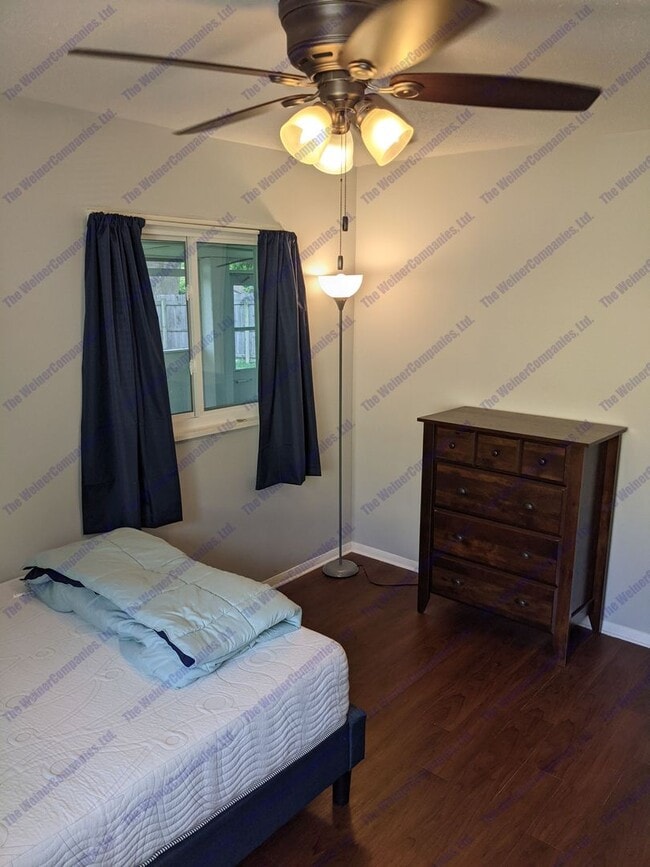 Building Photo - Now leasing!!!