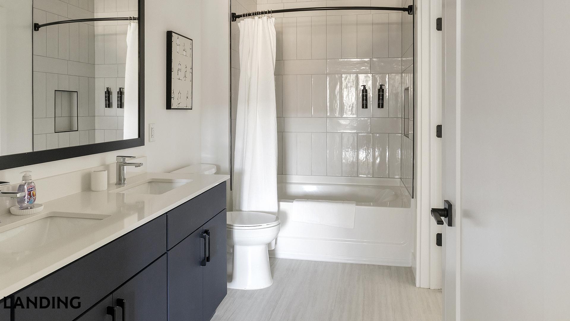 Building Photo - 1007 S Mint St