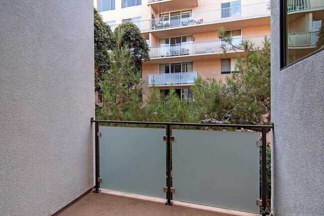 Building Photo - Modern Hillcrest Townhome with Private Elevator & Rooftop Deck.
